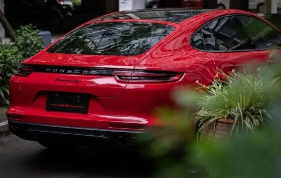 Premium Glossy Crystal Car Wrap Film with 8 Mil Thickness and 5 Years Warranty for Luxury Car Wrapping Vinyl PPF